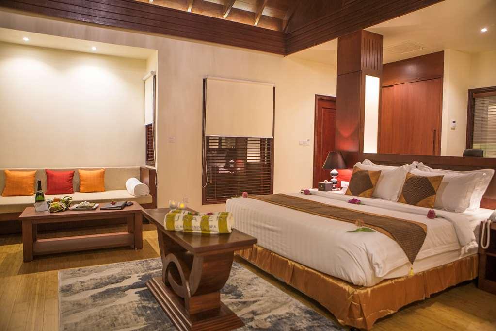 Furaveri Island Resort And Spa Muravandhoo الغرفة الصورة